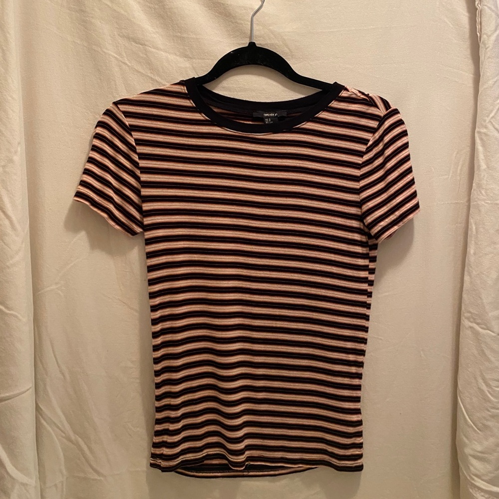 Forever 21 t-shirt